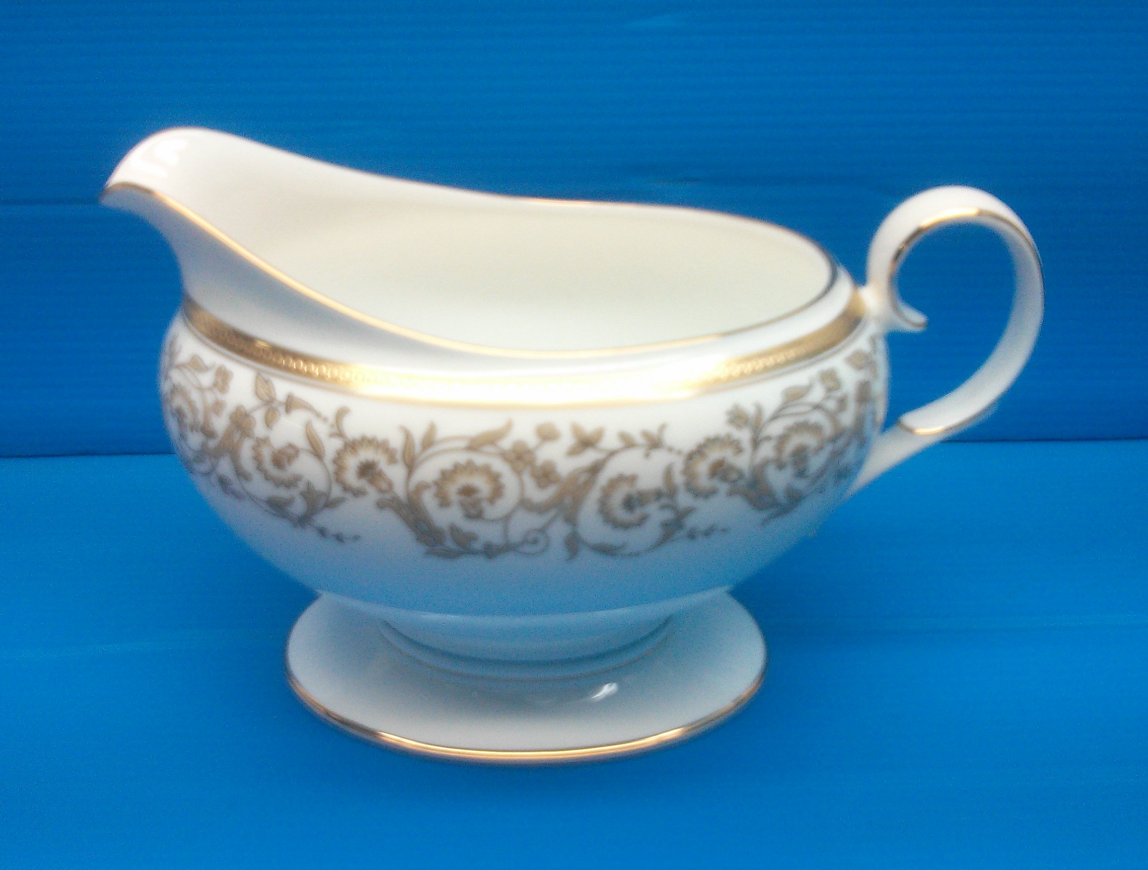4912L- 50741A/ Gravy Boat