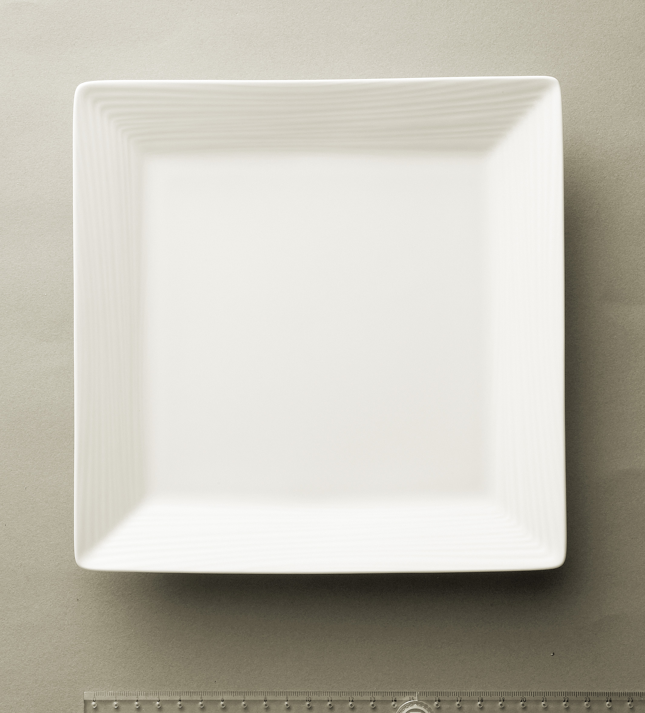 4943/93935 Square Plate