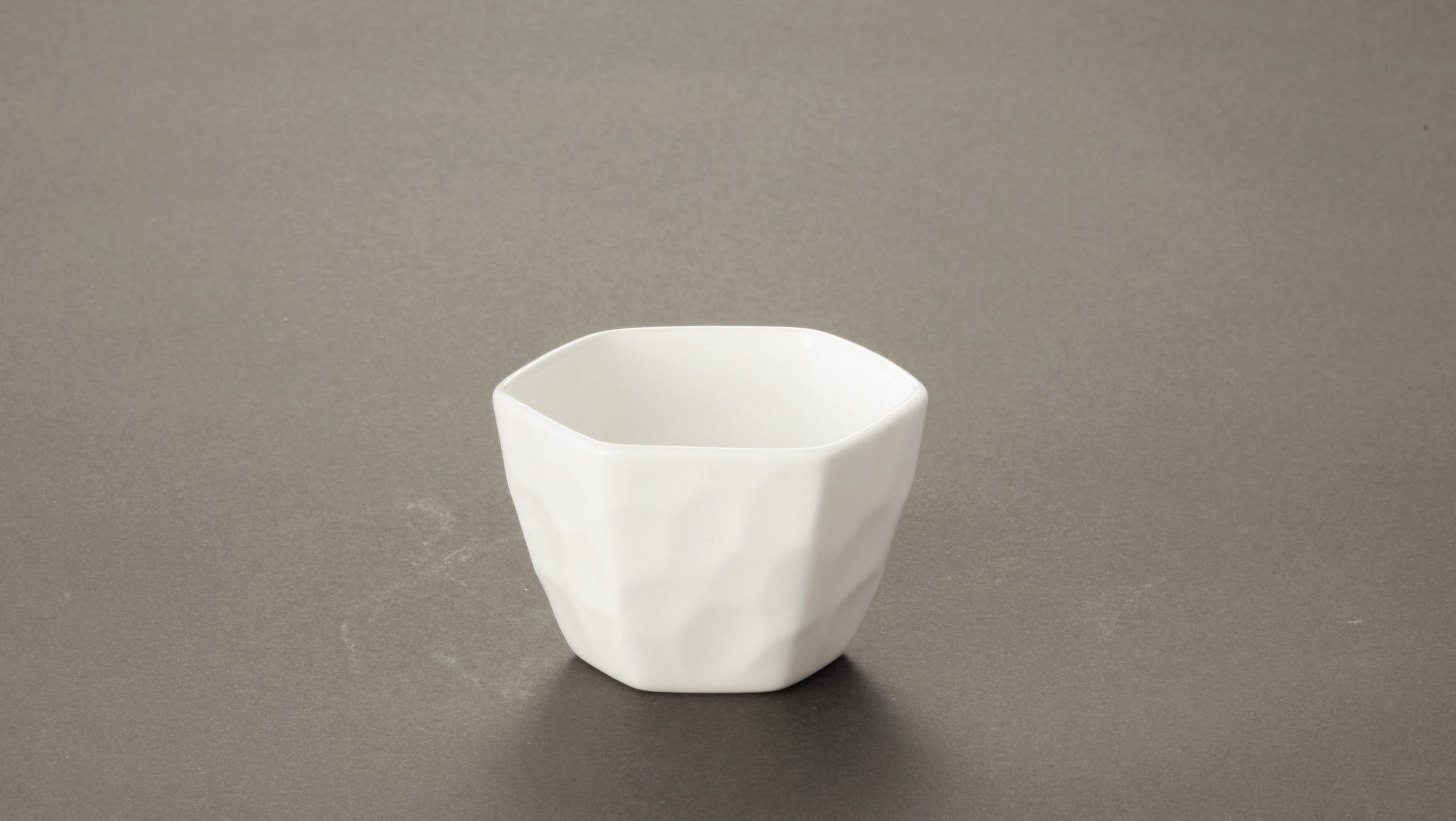 4943/93963 Hexagonal Bowl