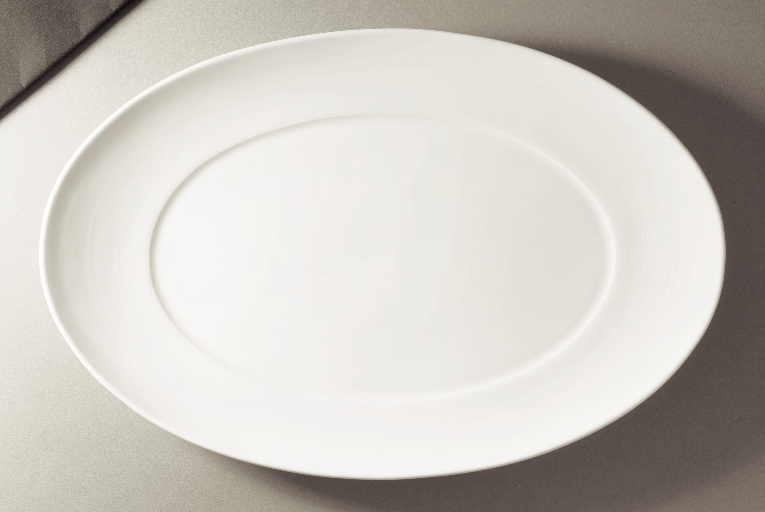 4943/93982 Oval Coupe Plate