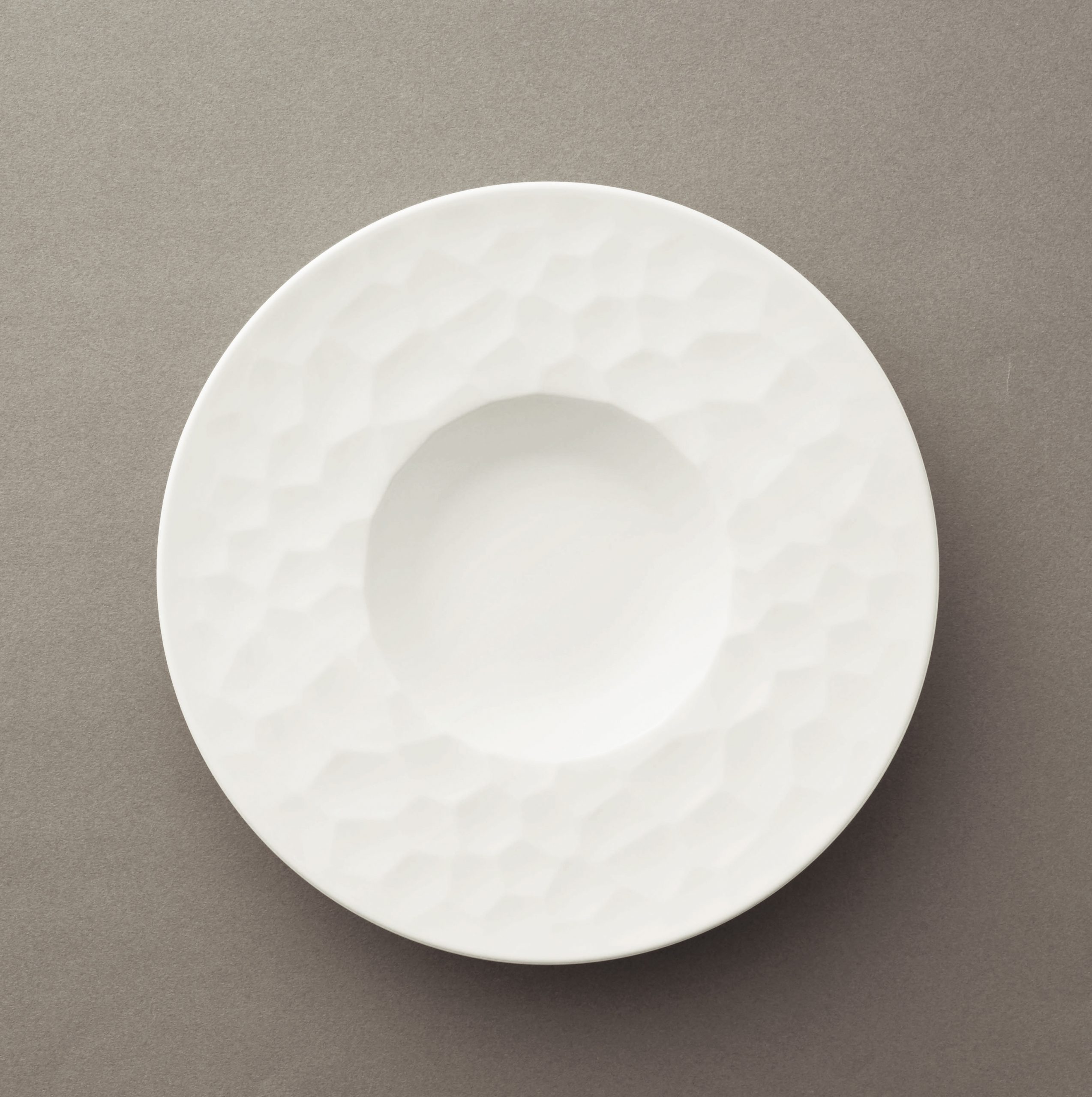 4943/93997 Wide Rim Deep Plate