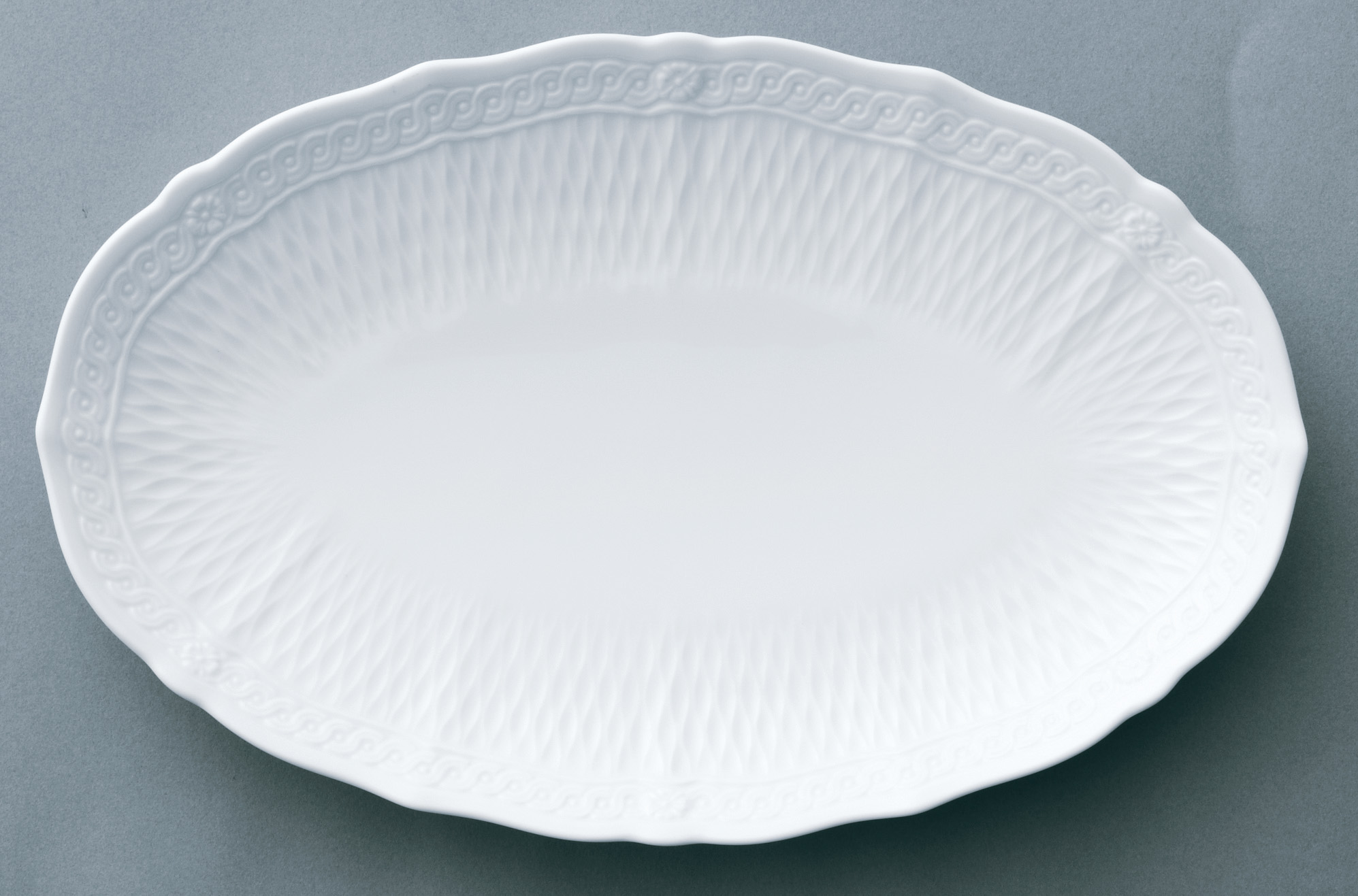 1655/94846 Oval Plate