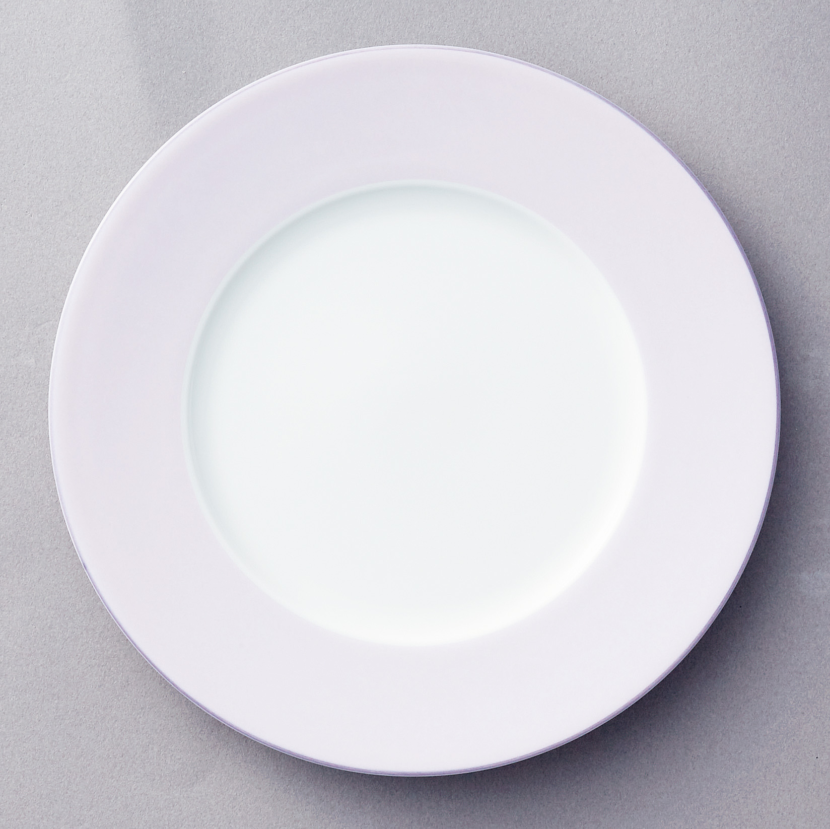 Alta Lilac Pattern 1698/94914 Plate
