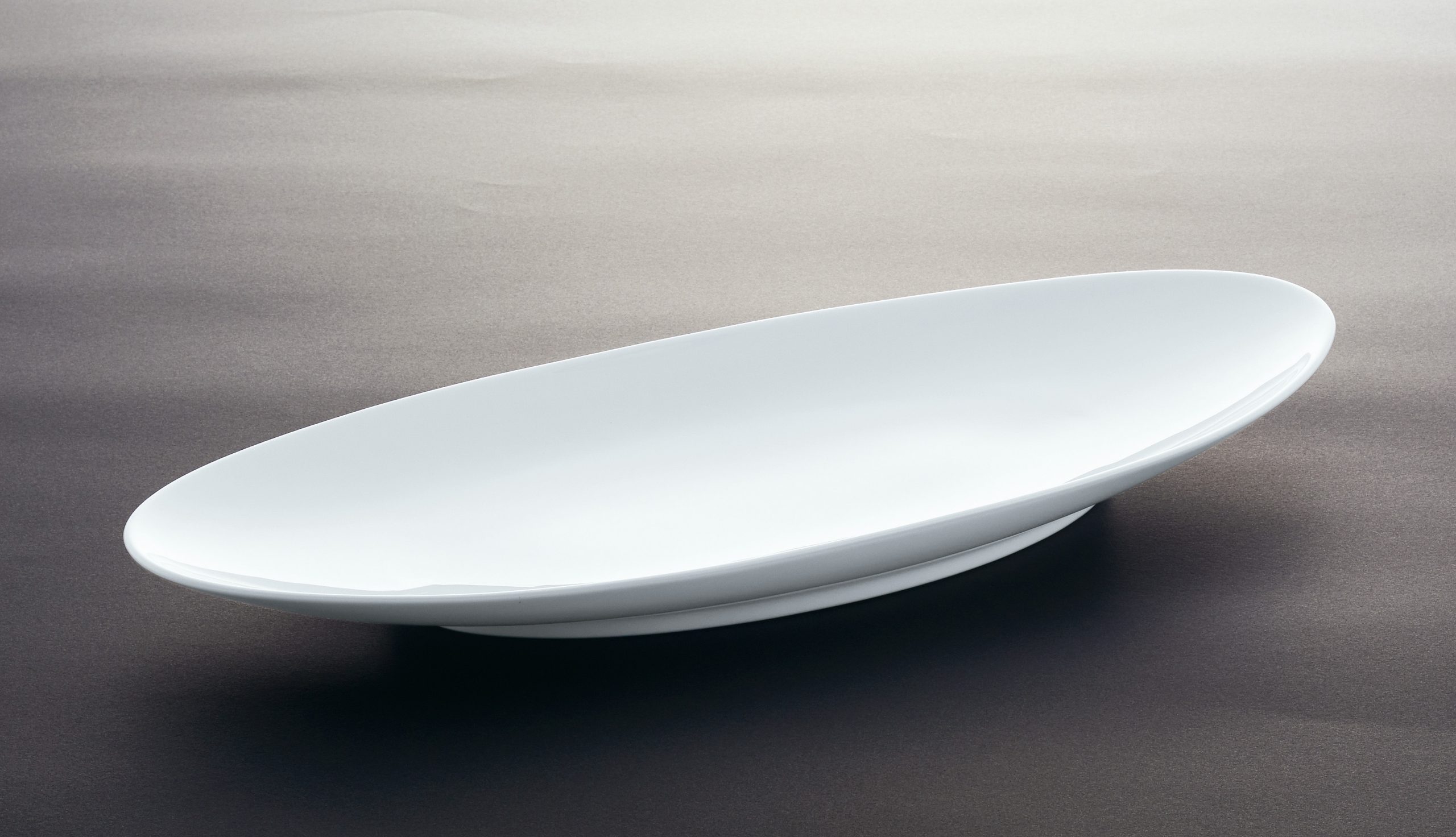 1657/94984 Oval Coupe Platter