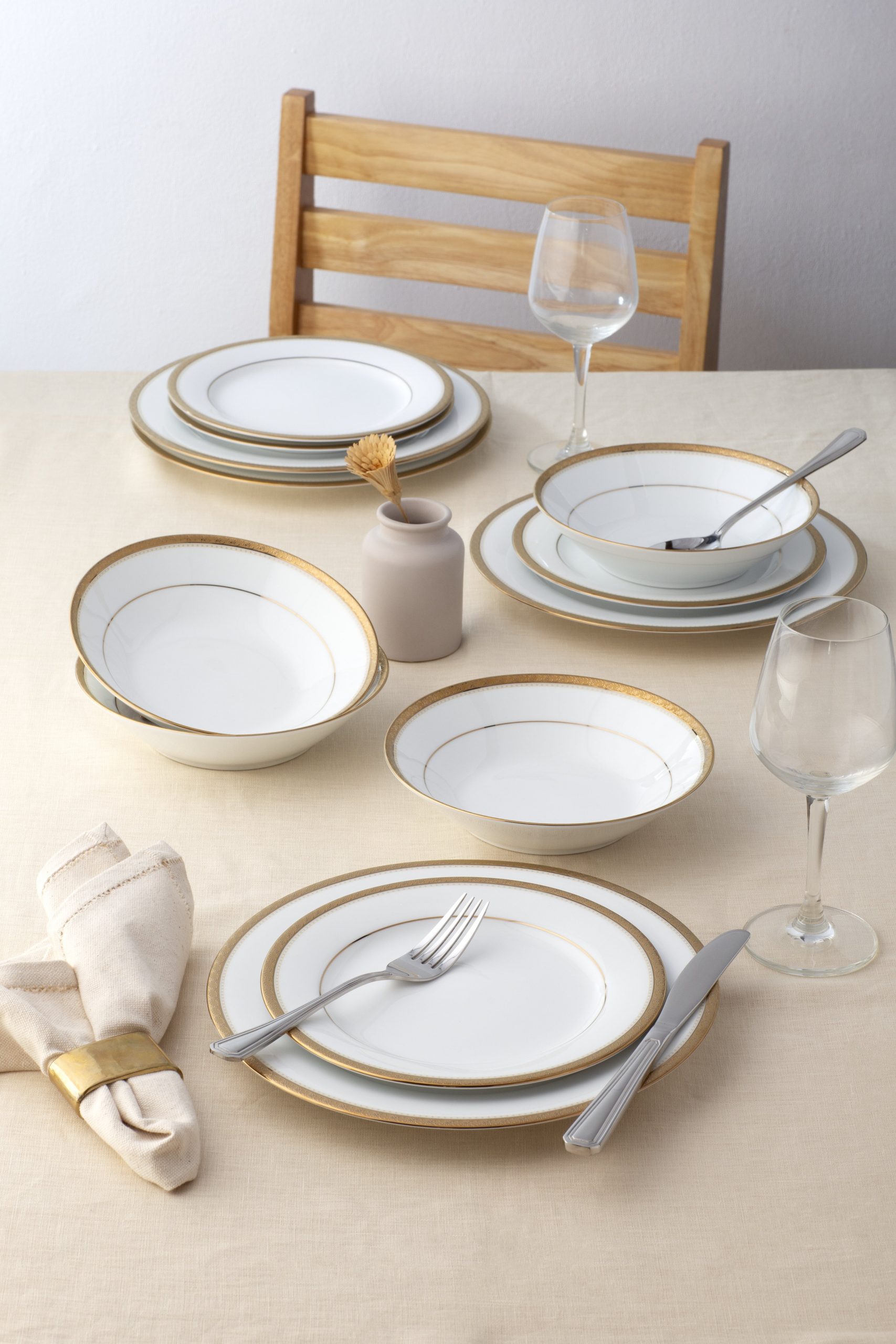 1716L/ Charlotta Gold