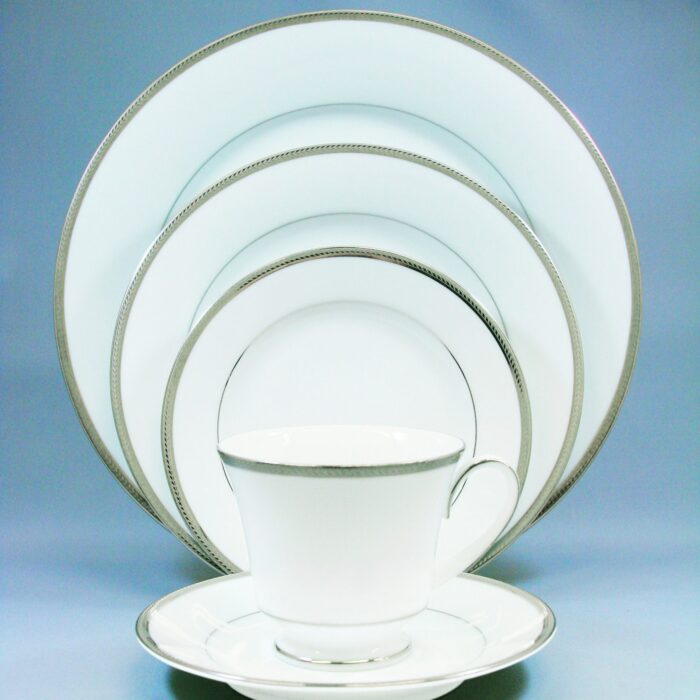 M042 Toorak Platinum M042 Toorak Platinum